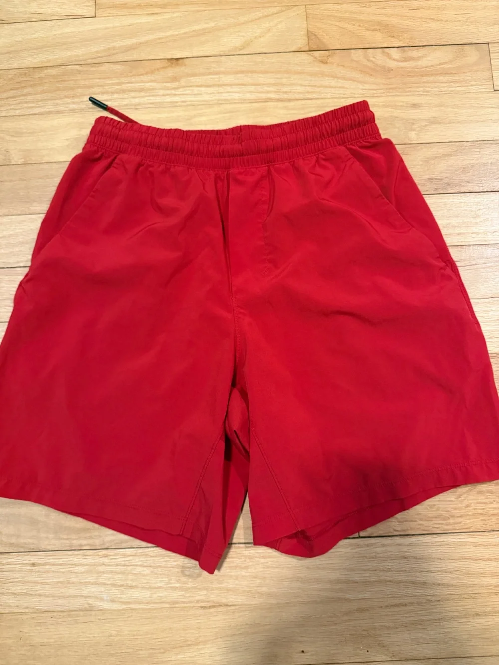 Lululemon men’s red shorts
